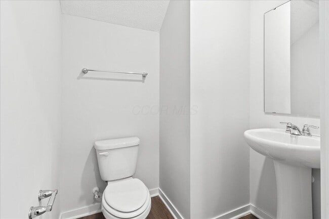 Building Photo - 1489 Jarry Ave