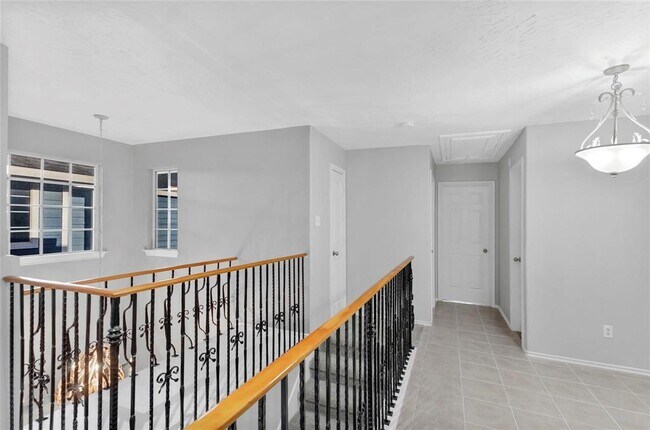 Building Photo - 9016 Elm Drake Ln