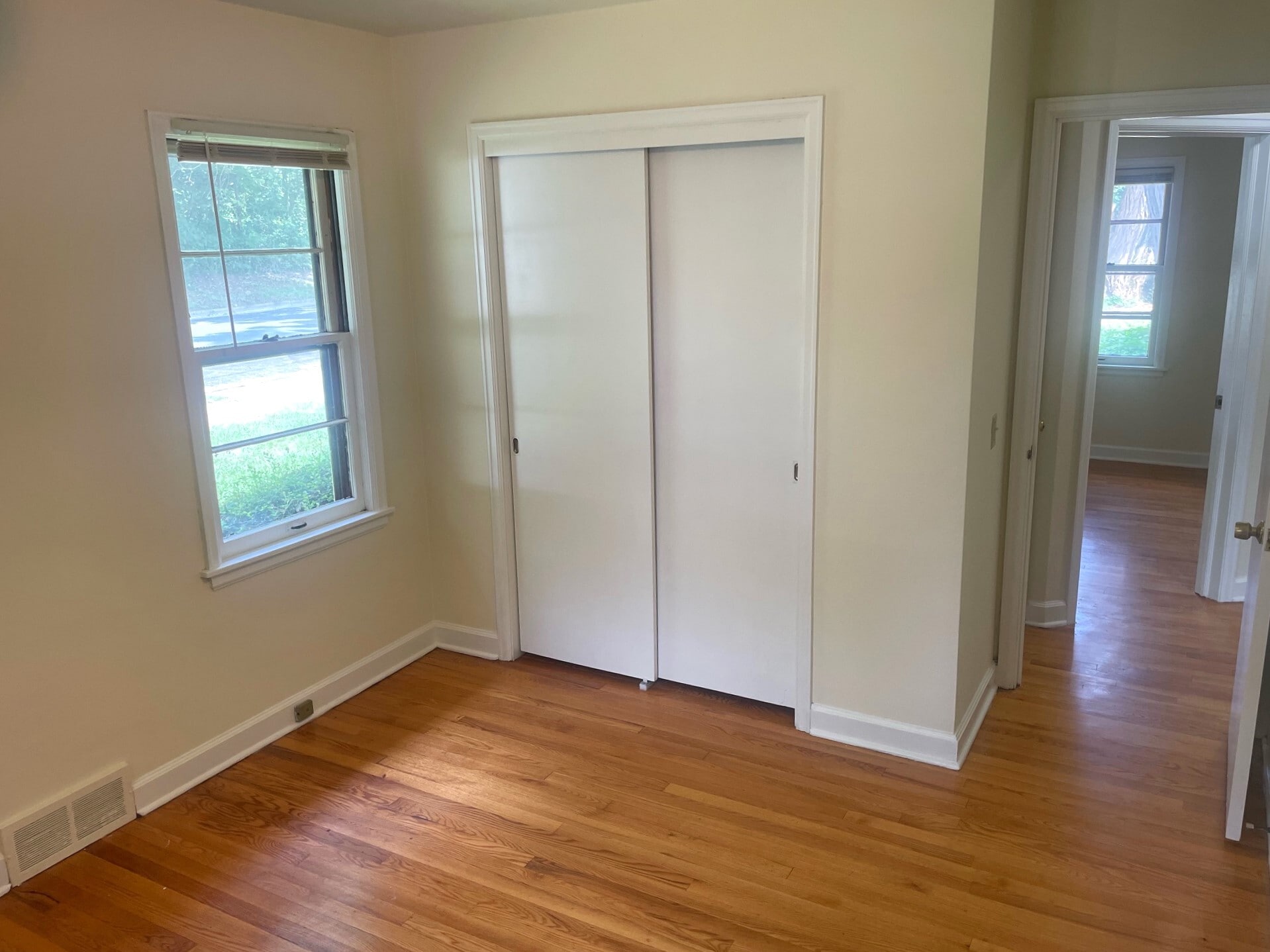 Building Photo - 409 Palomino Ln