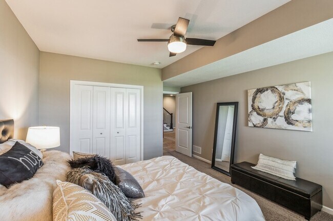 Building Photo - 1588 Foxtail Dr SE