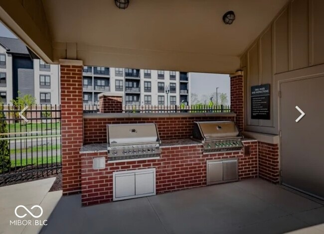 Building Photo - 9755 Behner Dr