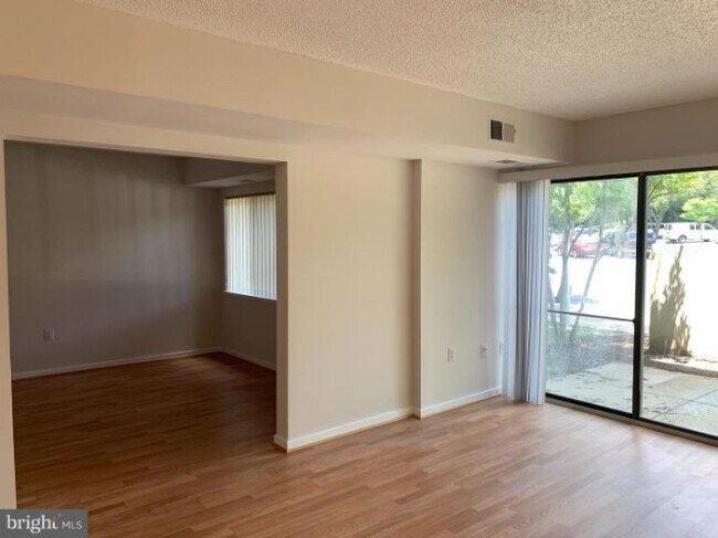 Building Photo - 2921 N Leisure World Blvd