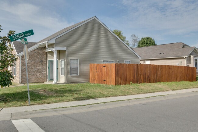 Building Photo - 1139 Alandee St.