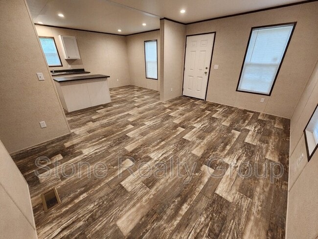 Building Photo - 1433 Grand Ave