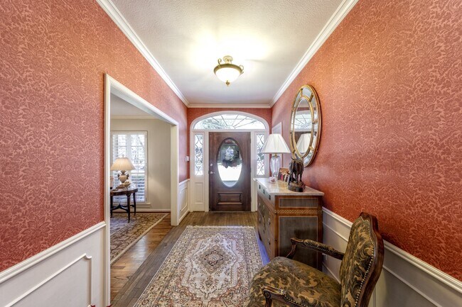 Building Photo - 11407 S Chestwood Dr