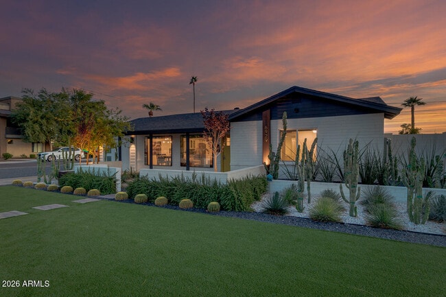 Building Photo - 6929 E 6th St