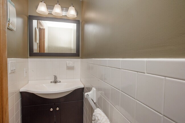 Building Photo - 149 Water St