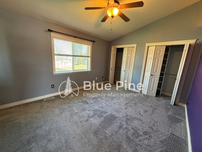 Building Photo - 4333 High Desert Dr