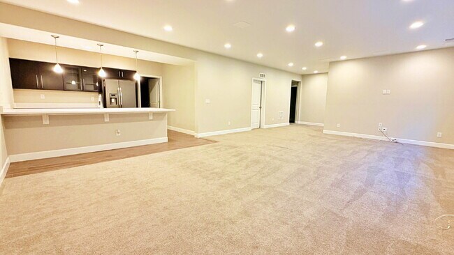 Building Photo - FANTASTIC 2019 4 Bed 3.5 Bath Ranch with over 3,000 finished SqFt in the Castlewood Neighborhood ...