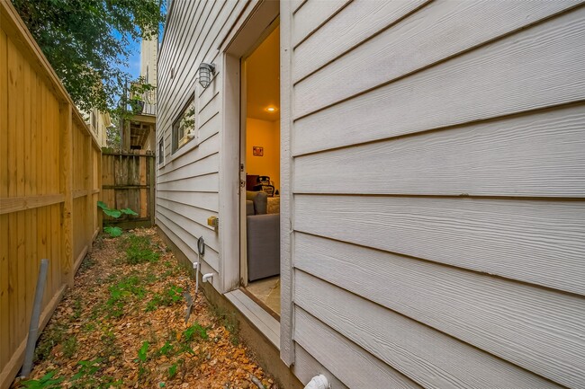 Building Photo - 1620 McDonald St