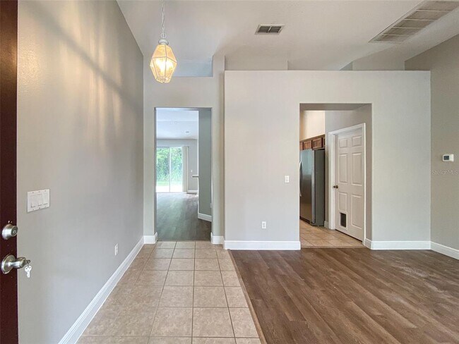 Building Photo - 3018 Lakewood Pointe Dr