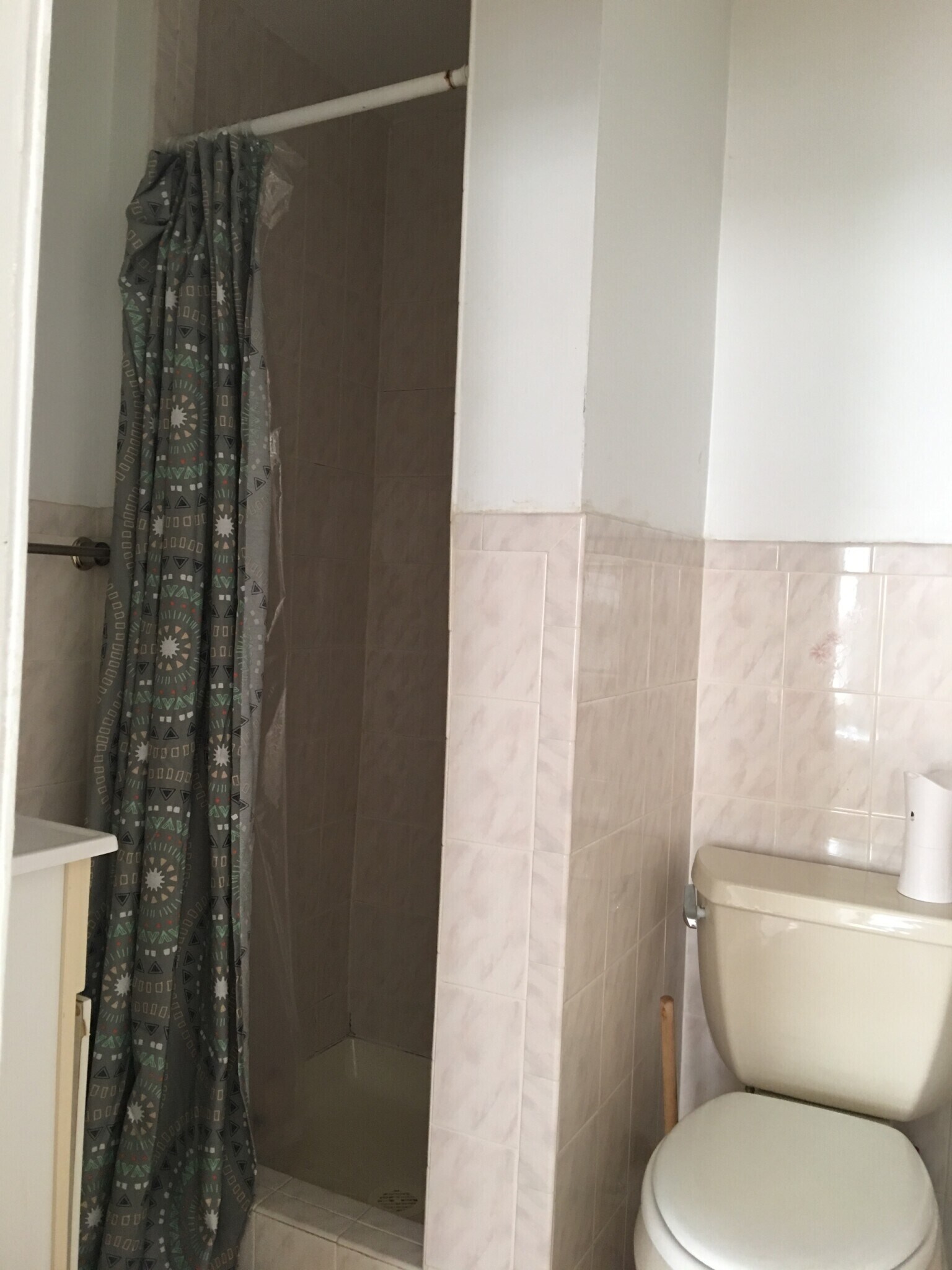 Building Photo - 350 Windsor St