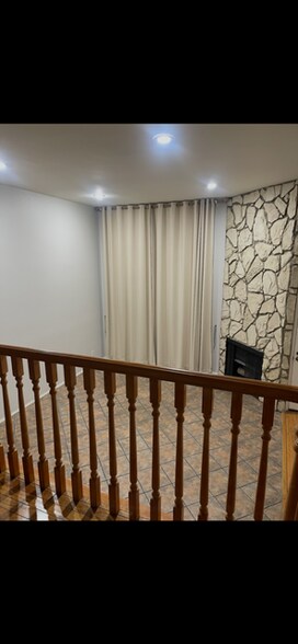 Building Photo - 9950 Topanga Canyon Blvd