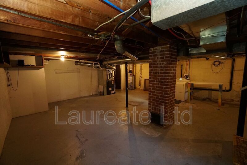 Building Photo - 1416 Elm St