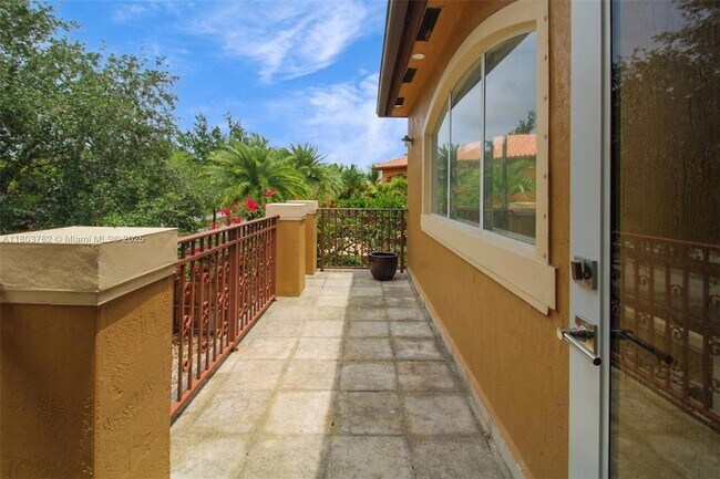 Building Photo - 15445 SW 26th Terrace