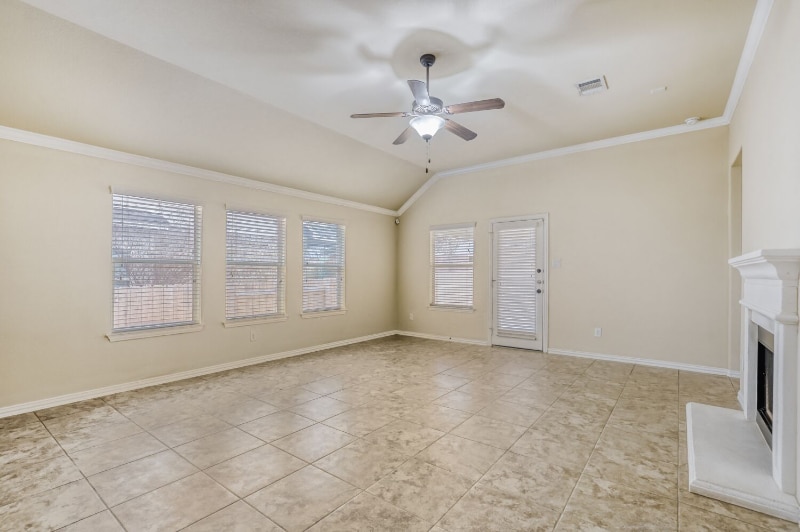 Building Photo - 1921 Autumn Run Ln