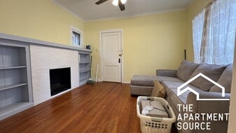 Building Photo - 5821 N Glenwood Ave