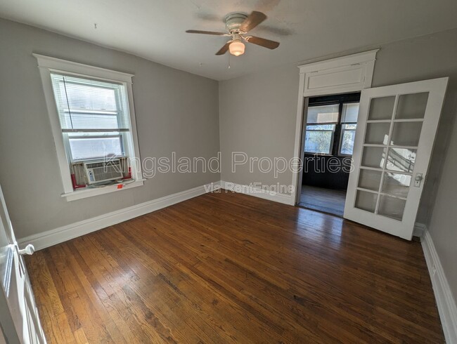 Building Photo - 5026 Chippewa St
