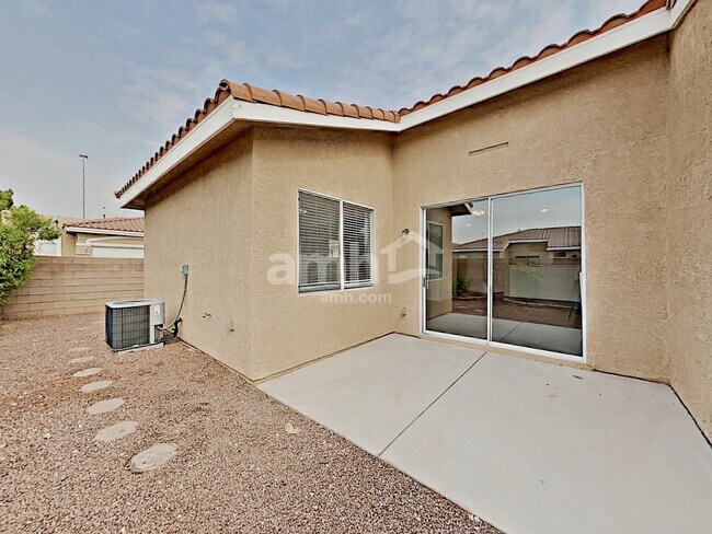 Building Photo - 2849 Serenidad Dr