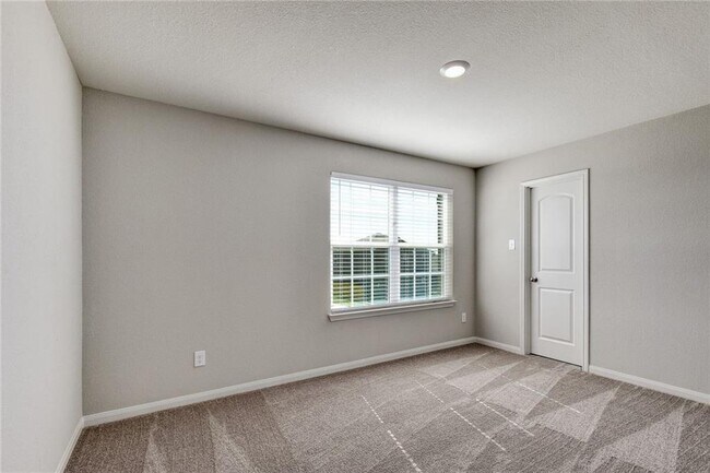 Building Photo - 313 Mount Vernon Way