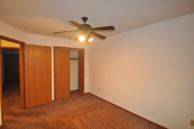 Building Photo - 1621 Devney Dr