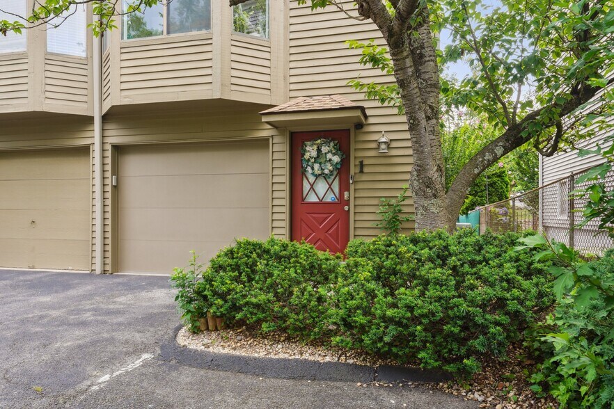 Primary Photo - 100 Willowbrook Ave