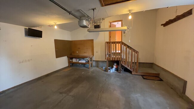 Building Photo - 2741 NE Laramie Way