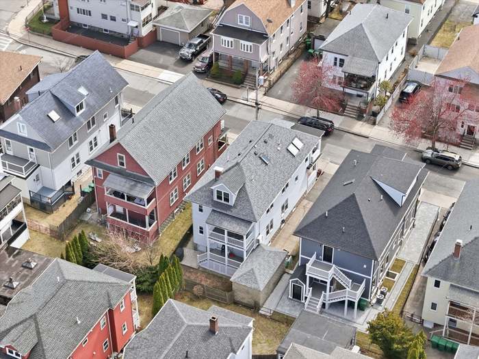 Building Photo - 95 Capen St