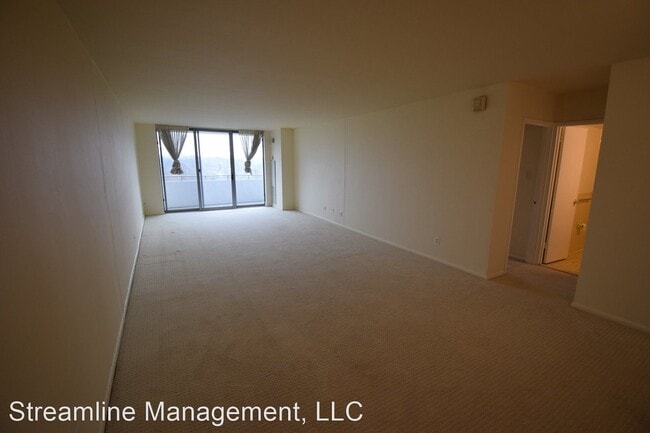 Building Photo - 1 br, 1 bath House - 5101 River Rd #1410