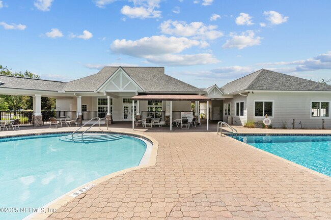 Building Photo - 15735 Palfrey Chase Dr