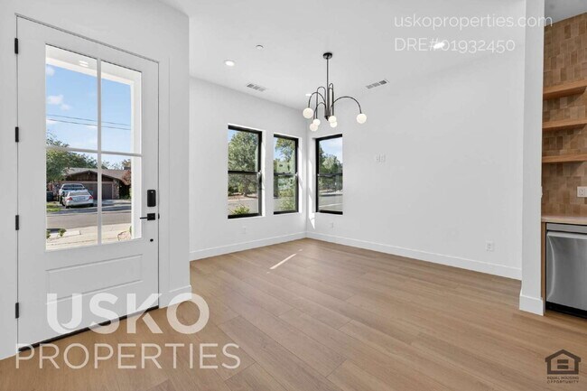 Building Photo - "Charming 2-Bedroom Retreat in Rocklin – Cozy 900 Sq Ft Home on Winding Lane!"