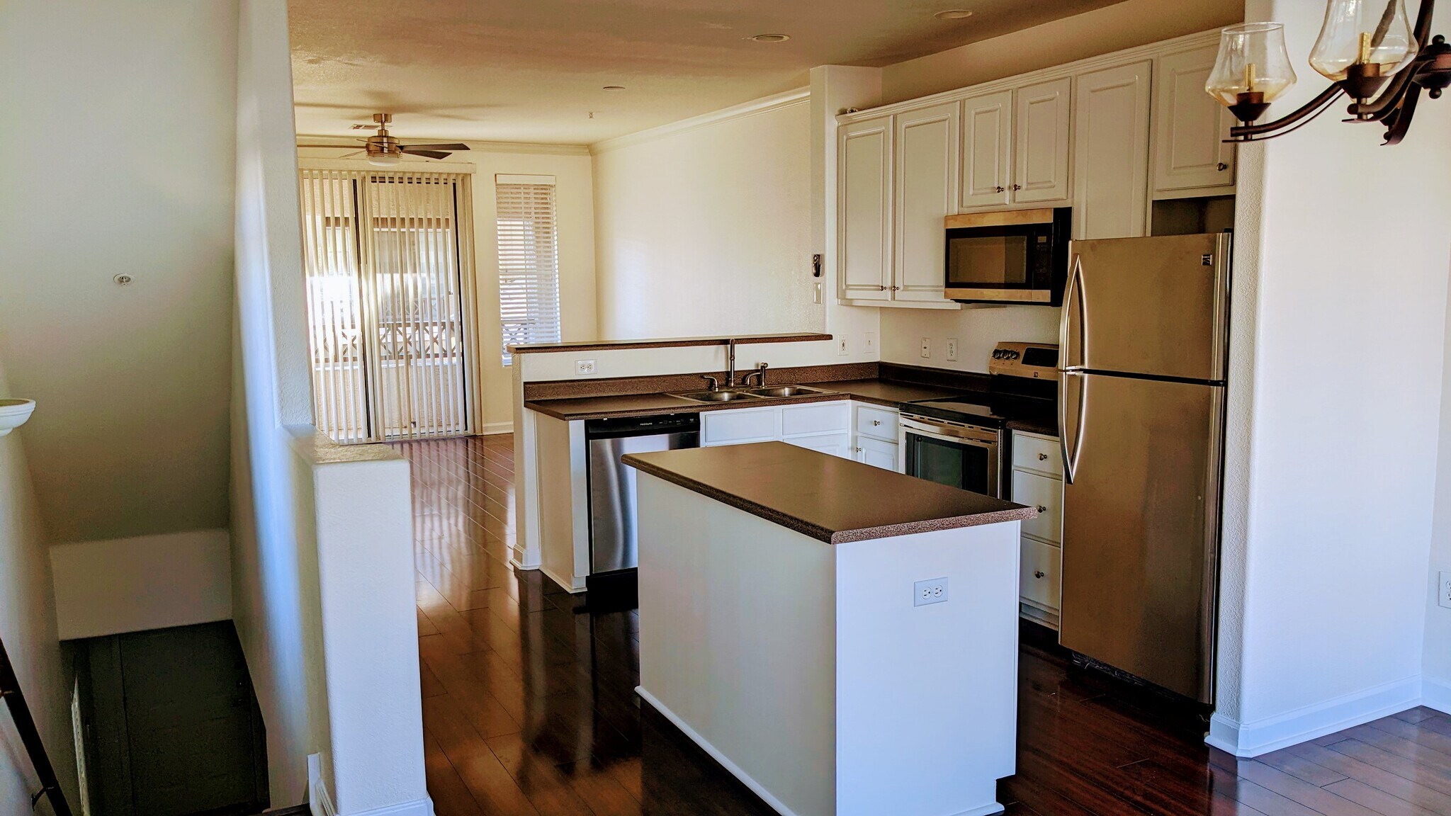 Building Photo - 4455 E Paradise Village Pky S