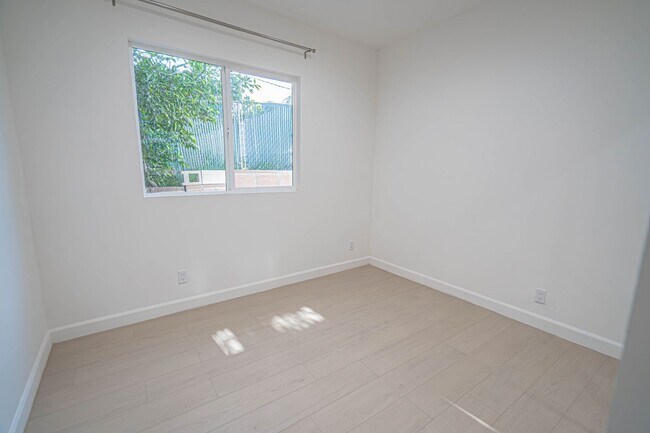 Building Photo - Stunning 3-Bedroom Single-Story ADU in Granada Hills!