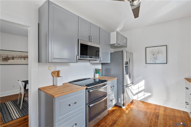 Building Photo - 513 Wesley St