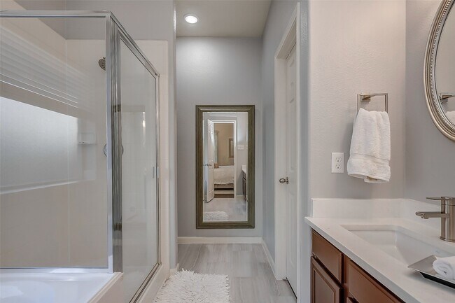 Building Photo - 25311 Sierra Woods Ln