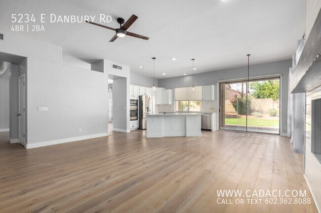 Building Photo - 5234 E Danbury Rd