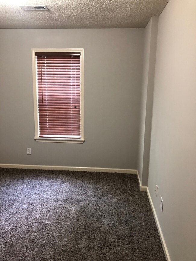 Building Photo - 368 Cobblestone Way