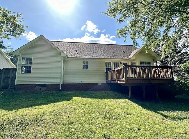 Building Photo - 1641 Cedar Springs Cir