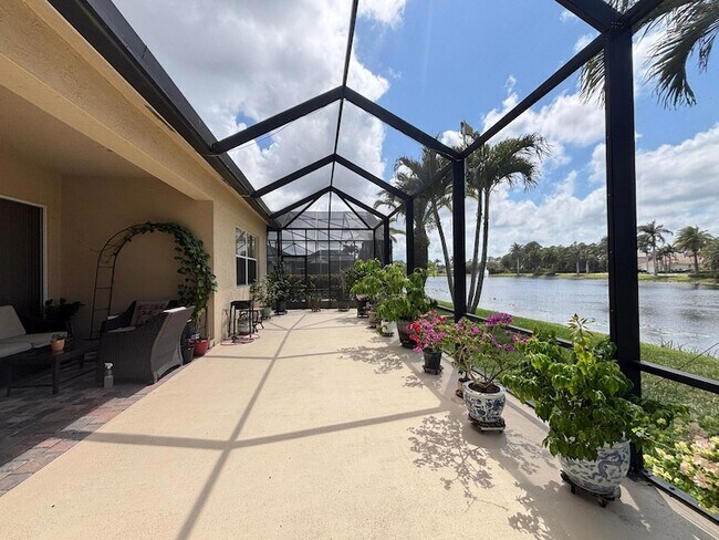 Building Photo - 6532 SE Broadmoor Ln