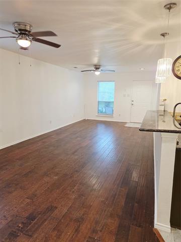 Building Photo - 1786 Lago Vista