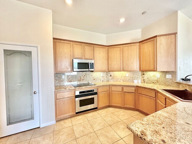 Building Photo - 31340 Aussie Ln