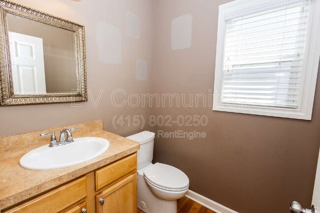 Building Photo - 8240 Talbot Cir