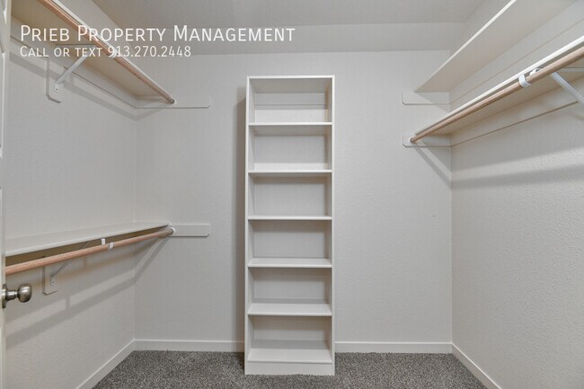 Building Photo - 3255 N 103rd Pl