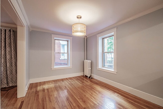 Building Photo - 197 Pine St