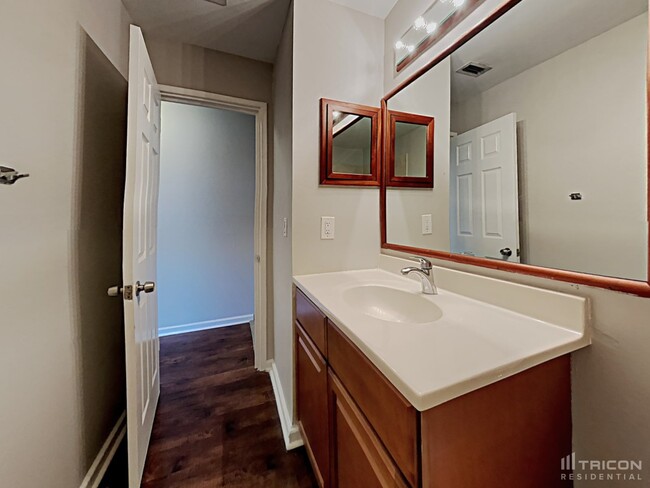 Building Photo - 705 Crimson King Trce