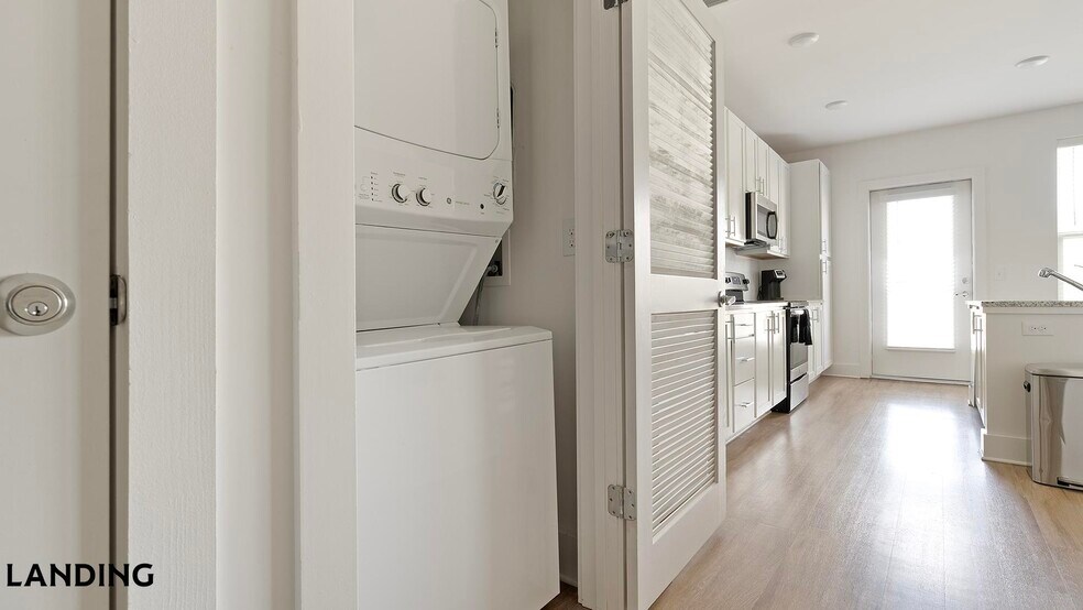 Building Photo - 5209 Craftsman Dr