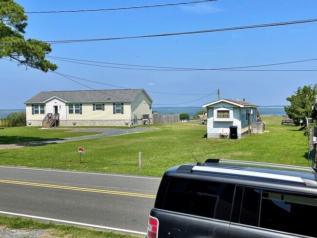 Building Photo - 5164 Main St