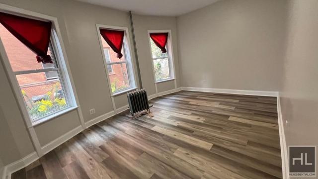 Building Photo - 3 bedroom in BROOKLYN NY 11226