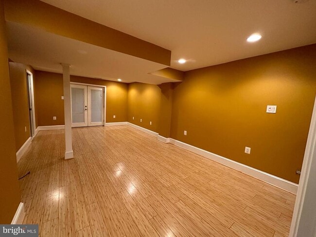 Building Photo - 502 Greenhill Ct