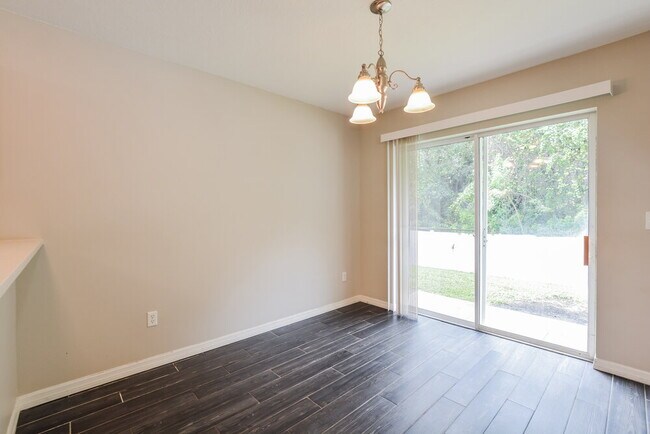 Building Photo - 256 Bella Rosa Cir